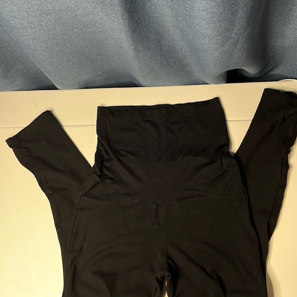 Lark and Gray maternity leggings
